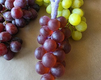 Saponetta artigianale al profumo di grappolo d'uva con cordino / Saponetta detergente naturale viola