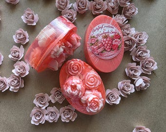 Sapone artigianale alla rosa con rose incorporate / Detergente floreale artigianale