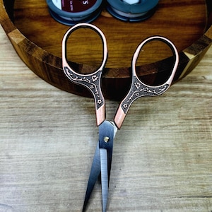 Vintage Stil Stickschere, reich verzierte Bronze Nähschere, antike Bastelschere, dekoratives Handarbeitswerkzeug, Kreuzstich Schere