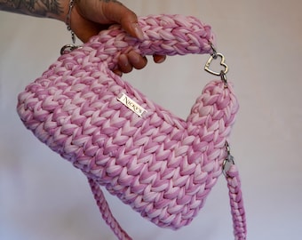 Blush Heart- bolso de trapillo hecho a mano | crochet heart bag | handmade | Nicky’s Studio