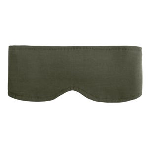 K&ouml;nnte beinhalten: Eine einfarbige, olivgr&uuml;ne Schlafmaske in rechteckiger Form mit abgerundeten Kanten und einer konturierten Nasenaussparung. Der Stoff hat eine glatte, matte Textur mit sichtbaren N&auml;hten entlang der oberen und unteren R&auml;nder der Augenabdeckung.