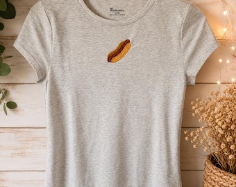 Camiseta con bordado de perrito caliente / Camiseta gráfica minimalista de verano