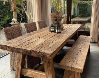 Mesa de jantar rústica em madeira maciça – Mesa artesanal em nogueira com borda natural
