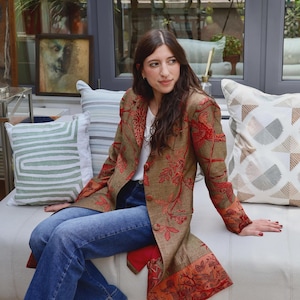 Grüner Kaschmir-Mantel-Frauen, handgemachter Midi-Wintermantel, elegante Statement-Oberbekleidung, Bambus-Seidenmischung Mantel