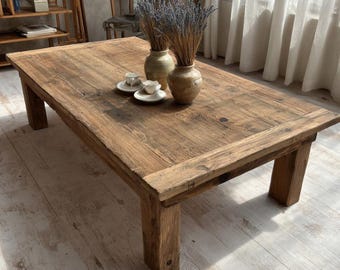 Rustykalny stół z drewna, nowoczesny stół, stół z drewna organicznego, stół z orzecha włoskiego premium, drewniany stolik pomocniczy, przytulny stolik do salonu, stolik kawowy