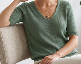 Light Fingering Knit Tee Pattern, V Neck Summer Top, Short Sleeve Knitting Pattern, Seamless Raglan Sweater, Minimalist Knitwear PDF