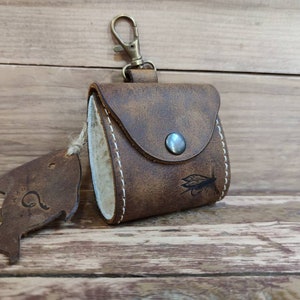 Personalisierte Leder Fliegenfischen Brieftasche mit Schaffell- Benutzerdefinierte Hand Pyrographie Fliegenfischen Brieftaschen-Fischer Geschenk-Fliegen Tasche