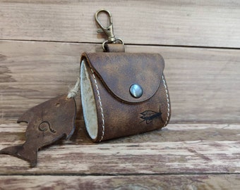 Portefeuille personnalisé de pêche à la mouche en cuir avec peau de mouton - Pyrographie à la main personnalisée Portefeuilles de pêche à la mouche-pochette cadeau de pêcheur-mouches