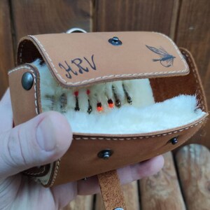 Cartera de cuero personalizada para pesca con mosca con piel de oveja - carteras de pesca - regalo para pescadores - bolsa para moscas - regalos para pesca con mosca