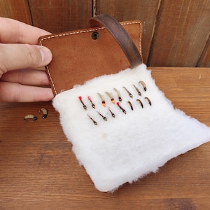 Personalized Leather Fly Fishing Wallet with Sheep skin -fishing wallets-fisherman gift-flies pouch-fly fishing gifts