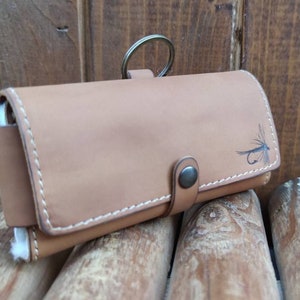 Personalisierte Leder Fliegenfischen Brieftasche mit Schaffell -Angeln Brieftaschen-Fischer Geschenk-Fliegen Beutel-Fliegen Angeln Geschenke