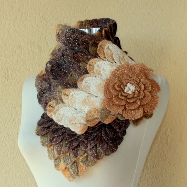 Crochet Chunky Scarf Cowl / Fall Fashion Neck Warmer