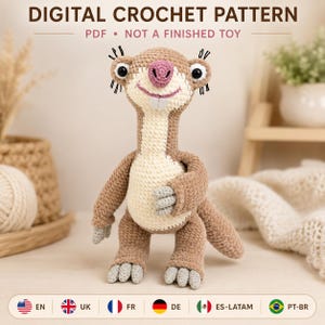 Peut inclure: Un patron de crochet numérique PDF pour une créature ressemblant à un paresseux. Le jouet présente un corps marron clair, un ventre crème, un nez rose, deux dents blanches et des yeux noirs avec des cils. Les mains et pieds ont des griffes gris clair.