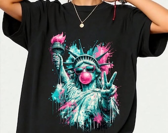 Camiseta divertida de la Estatua de la Libertad con diseño de pinceladas y chicle, ideal para el 4 de julio. Camiseta de regalo patriótico.