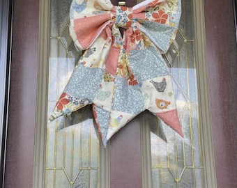 Quilted Chicken Front Door Bow