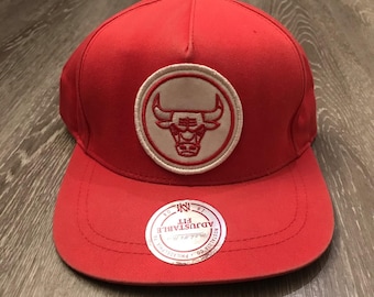 Chicago Bulls Mitchell & Ness Vintage Circled Logo Snapback Hat Cap Adult OSFA