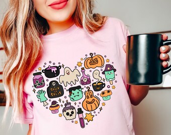 Comfort Colors® Creepy Cute Halloween Doodle Heart Shirt, Free Shipping, Kawaii Halloween Tee, Cute Halloween Aesthetic, Spooky Season Shirt