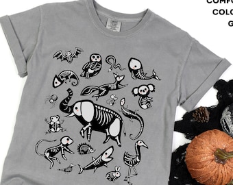 Comfort Colors® Tierskelett Shirt, kostenloser Versand, süßes Halloween Shirt, Tierliebhaber Geschenk, Oversized Spooky Season Shirt