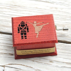 Nutcracker Щелкунчик Christmas gift for ballerina christmas ballet red hand-powered music box image 2