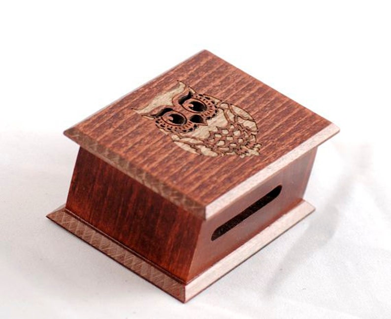 Owl decor custom music box own individual optional music hand-powered paper strip structure image 2