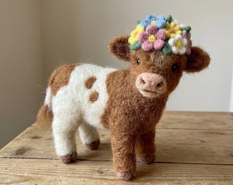 Highland Cow Needle Felting Kit  | Wool Supplies+Step Guide, DIY Craft, Stress Relief Hobby, Gift for Crafters, Birthday Present