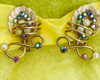 Vintage Hobe earrings - Beautiful ear climbers, 1950s Glamorous Clip on Earrings