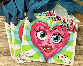 Love Everyone Heart Gift Tags - Kitschy Heart Postcard Tag, Retro Love Sourly Galentine