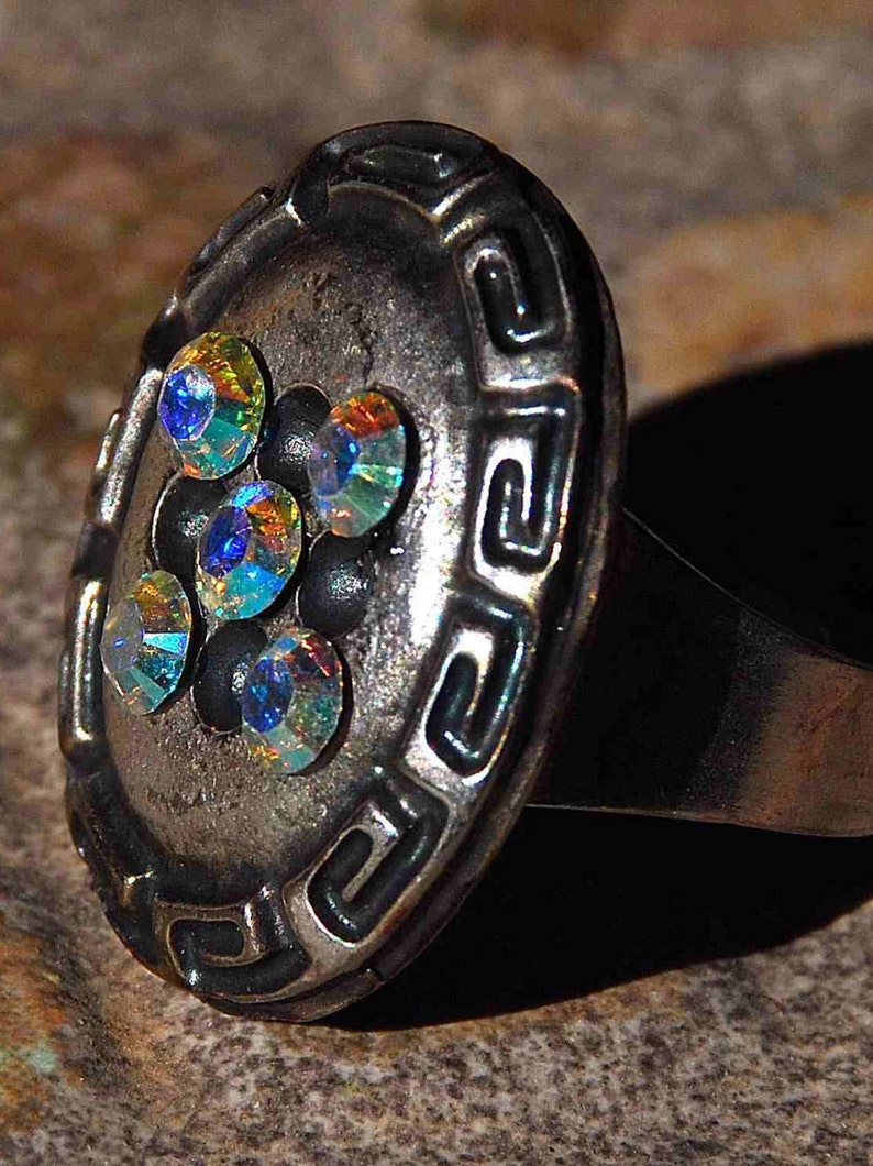 RING with Swarovski Crystals, Stunning, Oval, Silver, Stylish, Adjustable, Elegant, Chic image 2