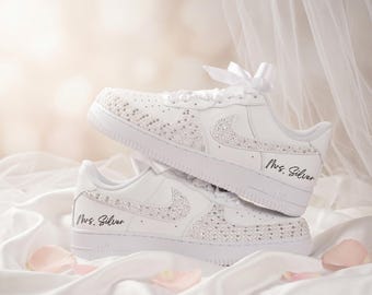 Custom Wedding Sneakers for Bride, Pearl Bridal Sneakers, Personalized Wedding Shoes, Rhinestone Reception Sneakers Gift