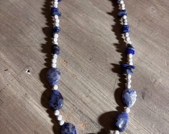 17” Howlite/Lapis Necklace