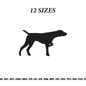 Puede incluir: Un diseño de bordado a máquina negro con la silueta de un perro de muestra. El texto 12 SIZES está centrado sobre el perro. El texto EMB. EXP. DST. CND. BRO. STX. JEF. JPX. SEW. ART. PES. PEC. VP3. HUS. PCS. XXX está centrado debajo del perro.