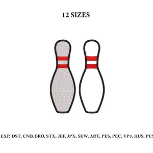Op de afbeelding: Twee bowling pin ontwerpen. Eén pin is gevuld met een getextureerd grijs patroon, de andere is een omtrek. Beide pins hebben een rode streep aan de bovenkant en zijn zwart omlijnd. De tekst "12 SIZES" staat erboven.