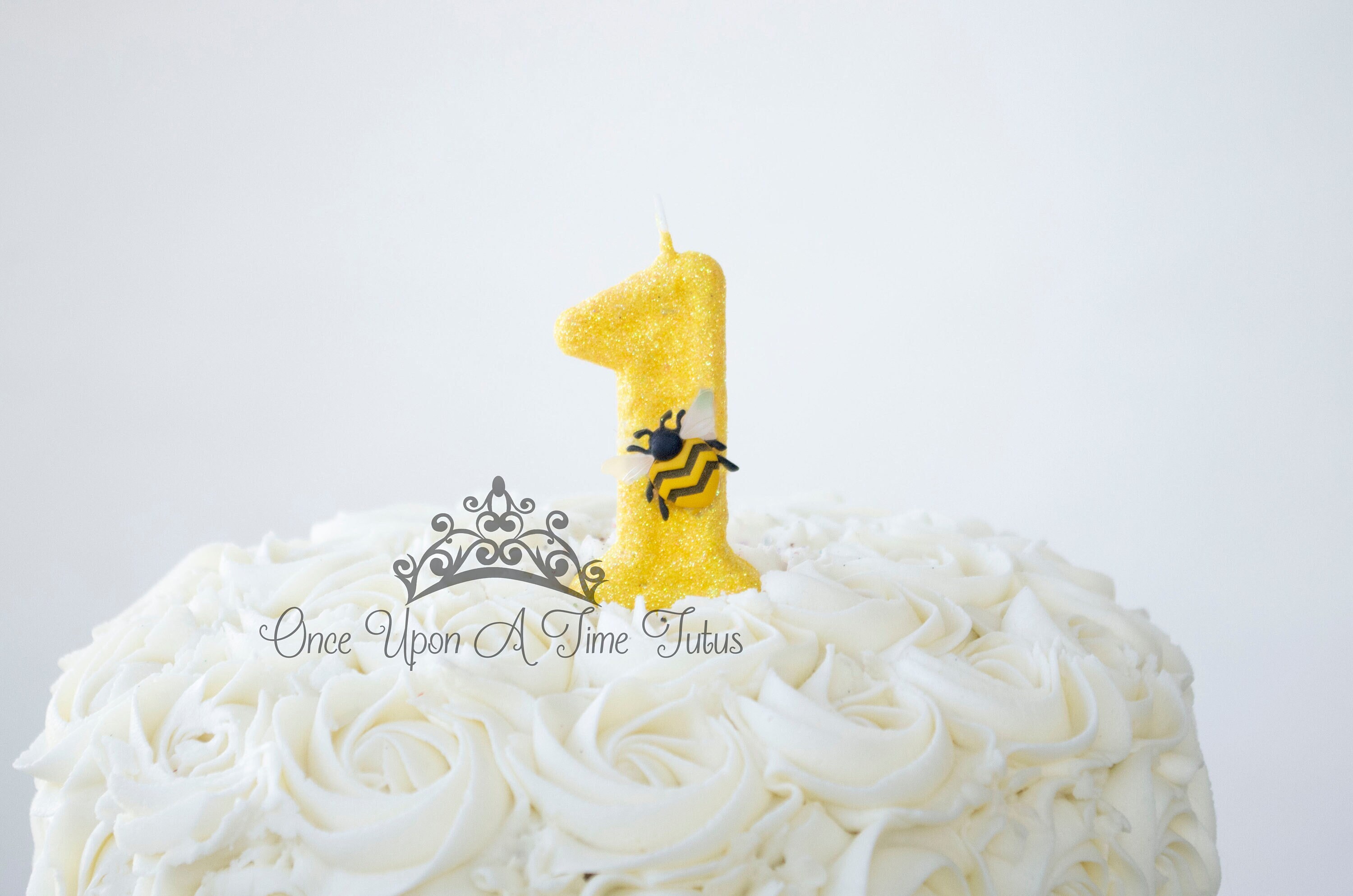 24 Bee Sugars, Edible Cake Decorations, Honey Bee Cupcake Ideas 