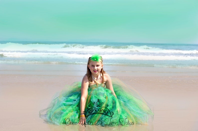 Deluxe Glamour Birthday Outfit Sparkly Glam Girls Size 12 Months 2T 3T 4T 5 6 7 8 10 12 Green and Gold Sequin Starfish Tutu Dress