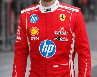 Op maat gemaakt handgemaakt rood racepak in Ferrari-stijl – op maat gemaakt kartpak – op F1 geïnspireerd coureurspak met naam en sponsorlogo's