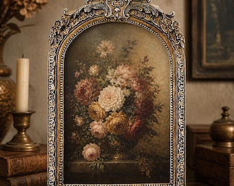 Vintage Ornate Gold Picture Frame – Antique Photo Wall Hanging, Retro Decor