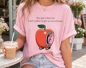 Camiseta Comfort Colors Fast Car, camiseta Apple Car Driving, camiseta con cita de Tracy Chapman, coche de dibujos animados retro y original, regalo para viajes por carretera
