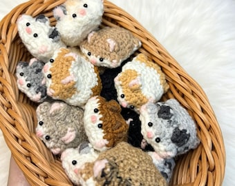 Handmade Crochet Hamster Plush, Amigurumi Mini Doll, Desk Decor, Pet Lovers Gift