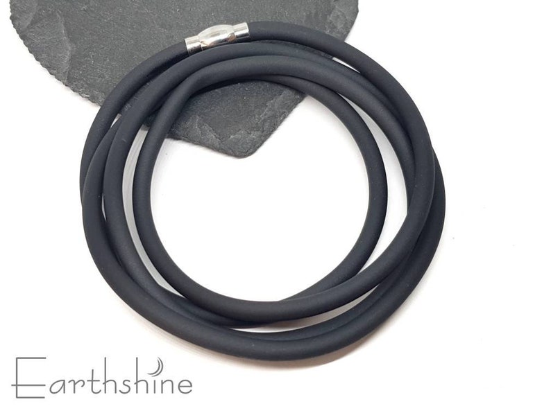 5mm hollow black silicone cord per metre.