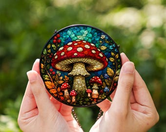 Atrapasueños de seta roja estilo vidriera, adorno colgante de ventana con forma de seta caprichosa, decoración de cabaña de bosque, regalo para amantes de la naturaleza