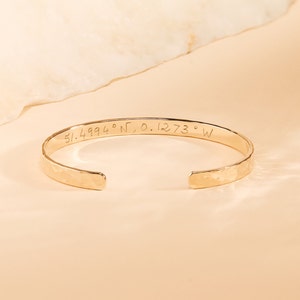 Personalized Hammered Open Bangle Merci Maman stacking bangle with inside engraving, bracelet for birthday or anniversary gift, Valentines image 2