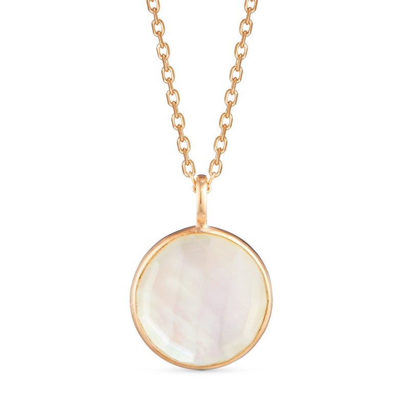 Personalized Mother of Pearl Pendant Necklace, Engraved round pearl necklace, Necklace for fiancé, wife or mum 18K Gold Plated