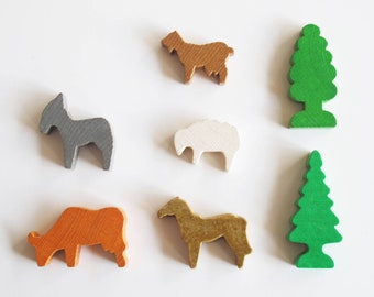 Wooden Animals / small German toy set, vintage + zero waste