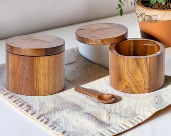 Acacia Wood Salt Cellar with Lid and Spoon Wooden Salt Box Swivel Lid Spice Container Kitchen Seasoning Storage