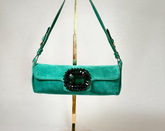 Smaragdgrüne Wildleder Baguette Tasche | Y2K Luxus Abendtasche | Sammlerstück | Exzellent erhalten | Vintage 2000er