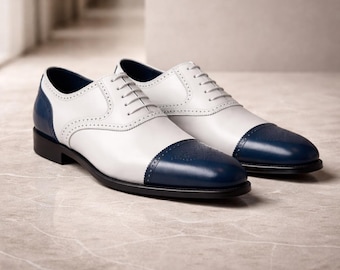 Zapatos de vestir Oxford brogue Spectator blancos y azul marino hechos a mano para mí.