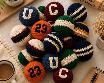 Pelotas antiestrés de ganchillo para dormitorio universitario, estilo universitario, regalo para estudiantes de primer año, juguete para el dormitorio en el día del partido, regalo para él.