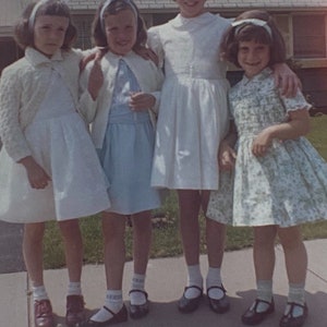 Photographie couleur vintage originale Chaussettes d'été et mary Janes 1965 image 1