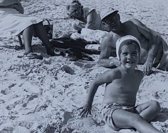 Photographie vintage originale | Du plaisir au soleil pour Rita