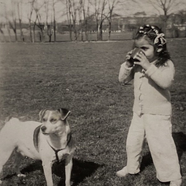 Original Vintage Photograph | Peeky & Marta